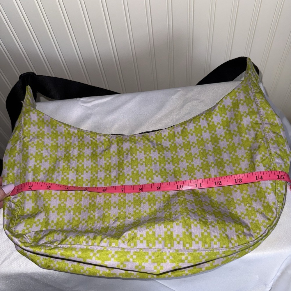 Baggu Green Pink Pixel Gingham Medium Crescent Shoulder Bag Purse Nylon Recycled - Picture 8 of 12